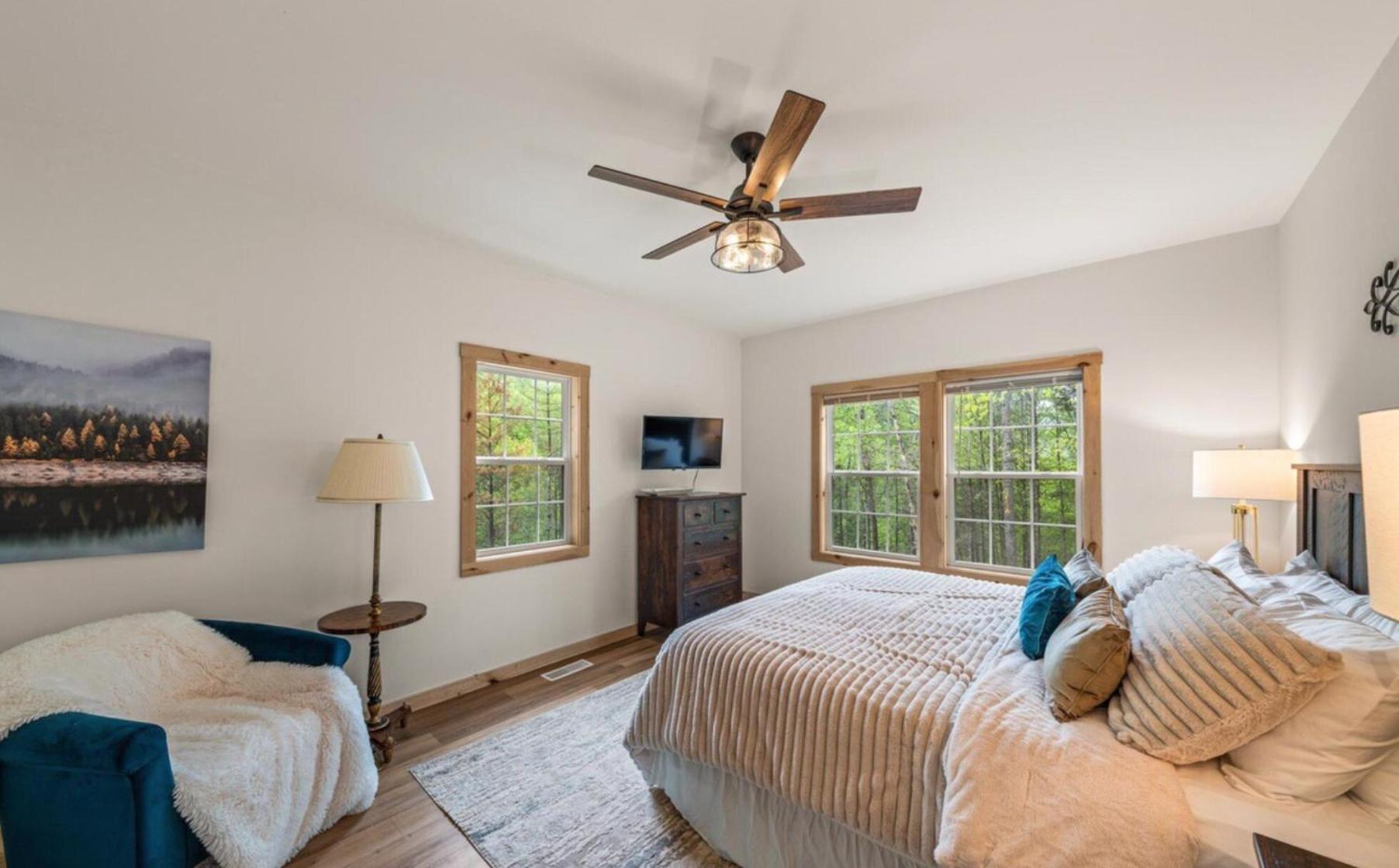 Luxe Retreat - June Sale! - Easy Drive - Xl Swim Spa - Award Winning! Sevierville Buitenkant foto