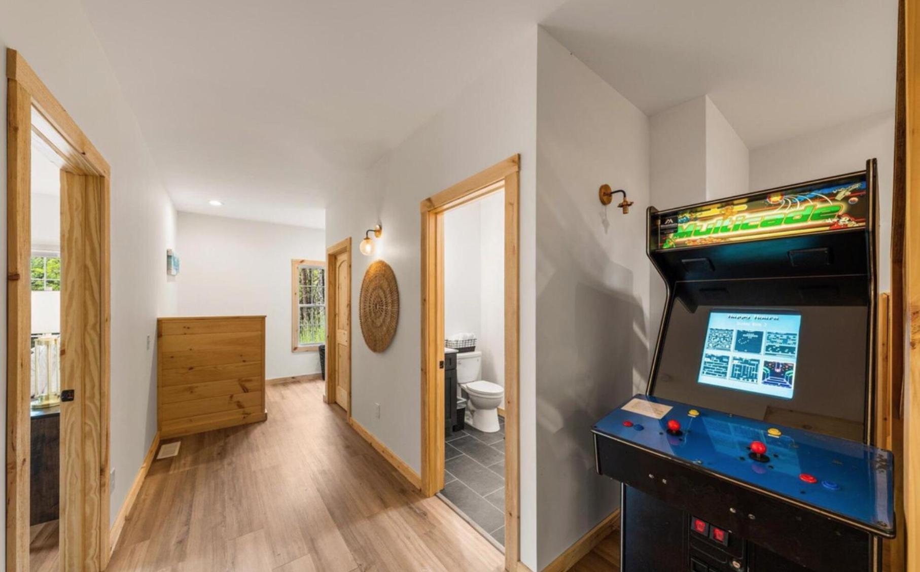 Luxe Retreat - June Sale! - Easy Drive - Xl Swim Spa - Award Winning! Sevierville Buitenkant foto