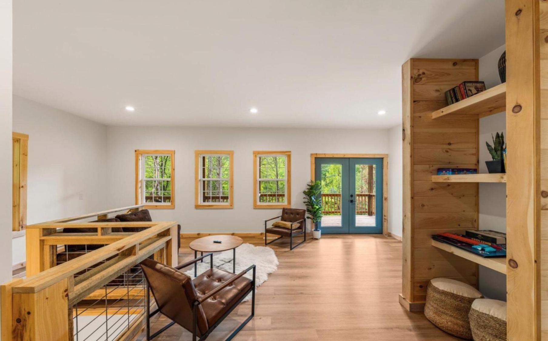 Luxe Retreat - June Sale! - Easy Drive - Xl Swim Spa - Award Winning! Sevierville Buitenkant foto
